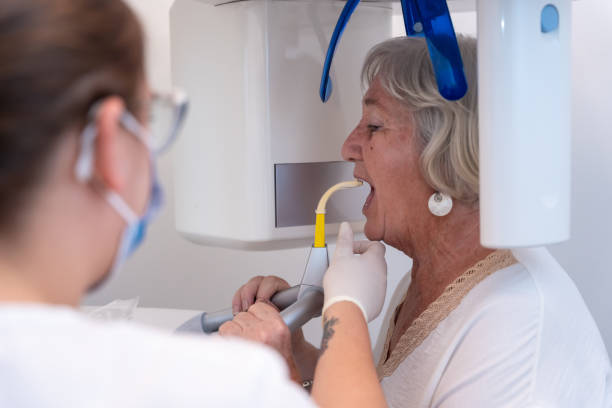 Best Emergency Tooth Extraction in Crothersville, IN